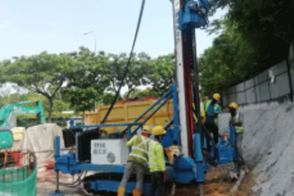 Singapore AM-6 Double-Screw Reinforcement Spray