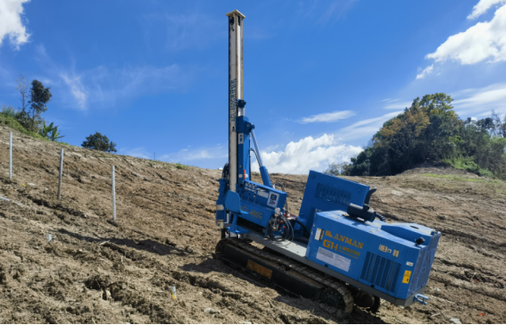 AGL-460G Photovoltaic Drilling Rig in Southeast Asia